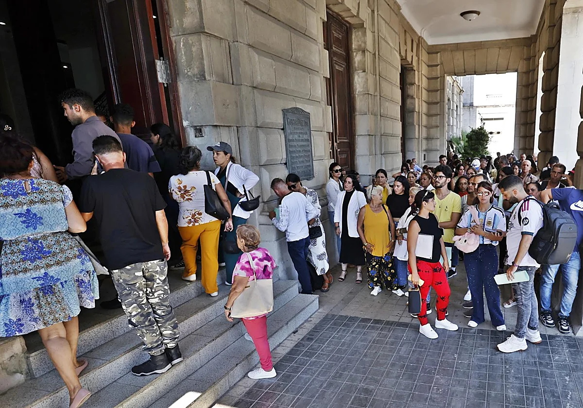 29N: la JEC cambia las pruebas de arraigo del censo exterior, pero el INE limita las modificaciones